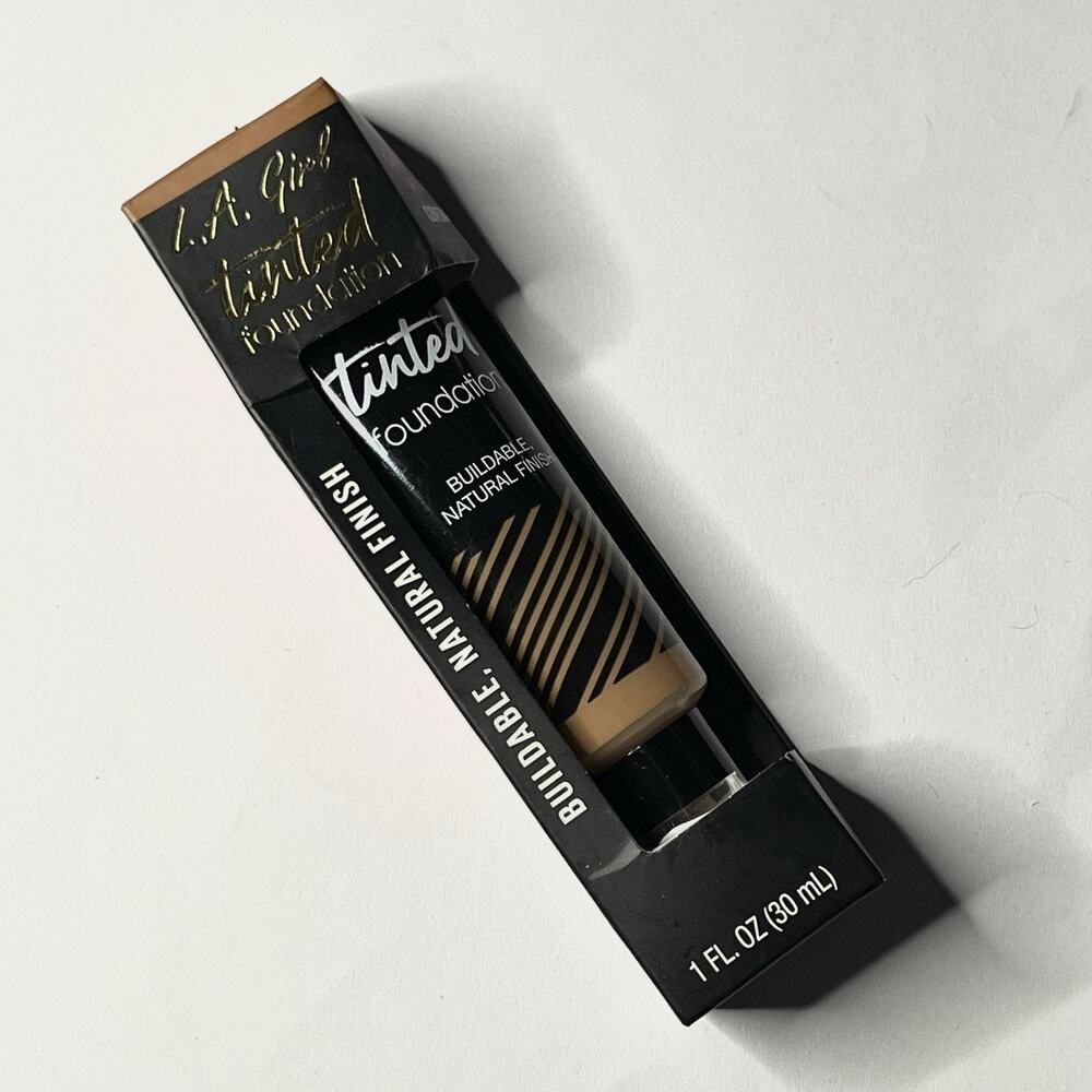 L.A. Girl Tinted Foundation Almond GLM764 Sheer Med Coverage Natural Finish 1oz